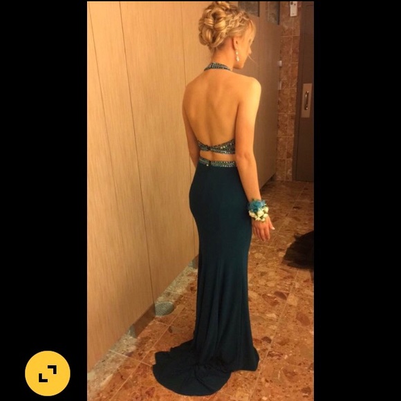 TWO PIECE GREEN/BLUE PROM DRESS - Picture 7 of 8